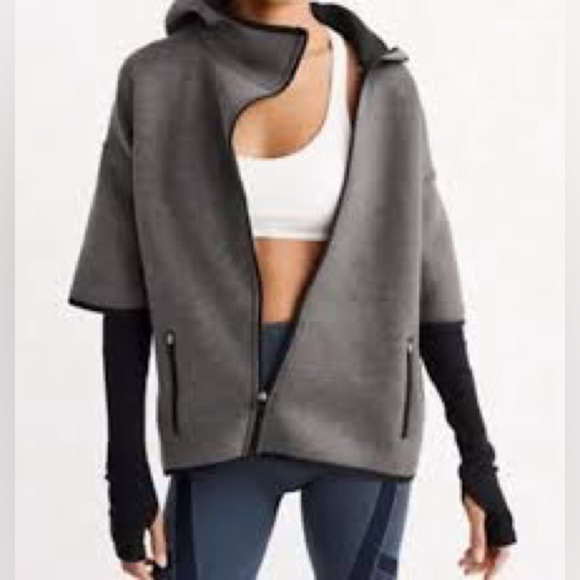 Abercrombie & Fitch Jackets & Blazers - Women’s ABERCROMBIE & FITCH Neoprene activewear zip up hoodie- Size Small
